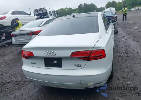 2015 Audi A8 L 4.0T z USA, uszkodzony, nr VIN WAU32AFD5FN008739